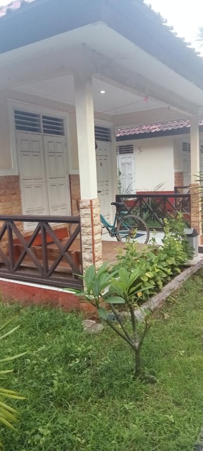 Funny Homestay 2 Gili Trawangan Exterior photo